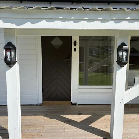 Apartment In Free Parking & Air Conditioning